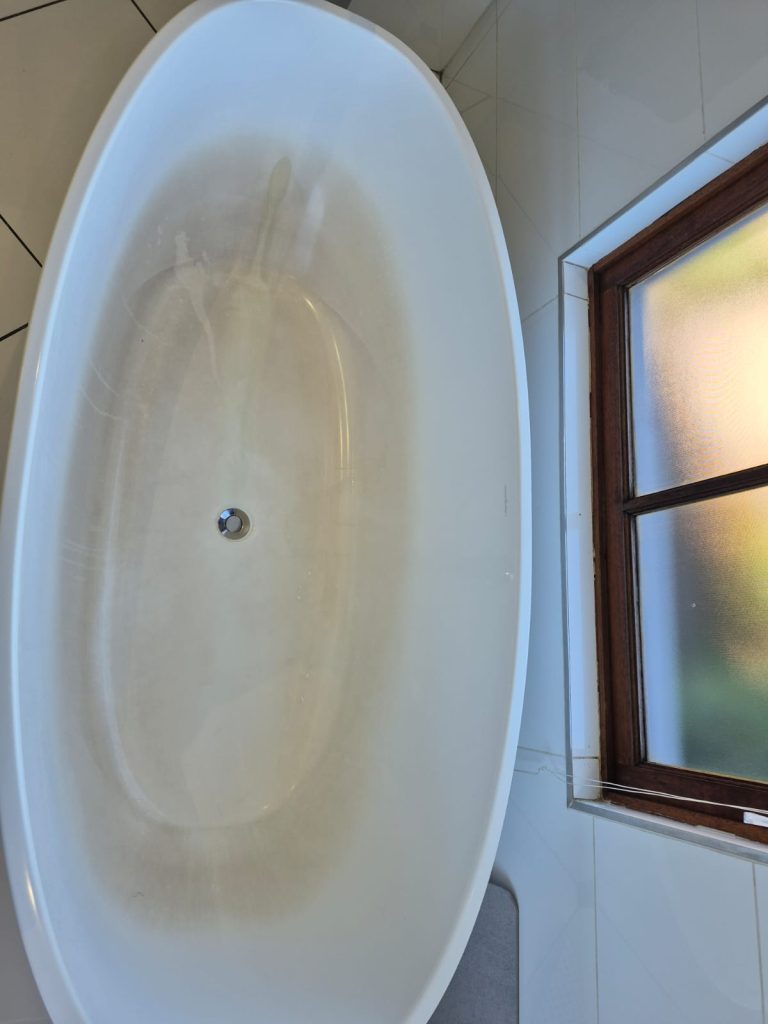 Enamel, bath spraying, bathtub